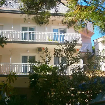 Pansion Rade Gasthof Pirovac