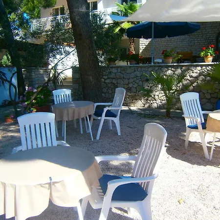 ゲストハウス Pansion Rade ピロヴァッツ