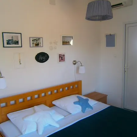 Pansion Rade 3* Pirovac