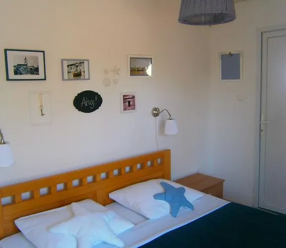 Pansion Rade 3* Pirovac